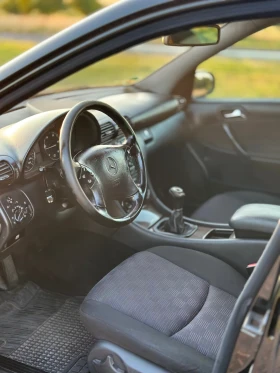 Mercedes-Benz C 200 - 2550 € / 4987.37 лв. - 49395173 10 | Car24.bg Mercedes-Benz C 200 - 2550 € / 4987.37 лв. - 49395173 10
