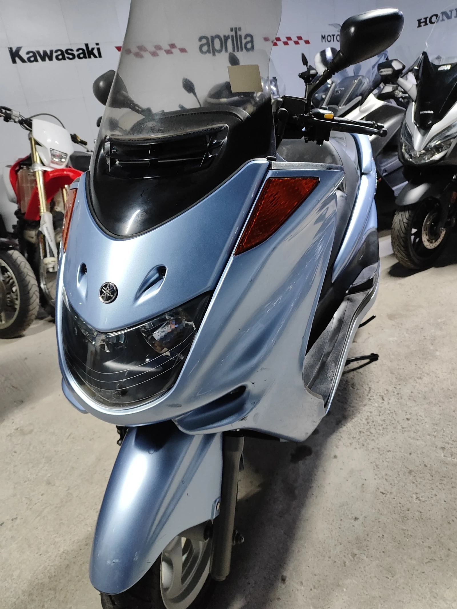 Yamaha Majesty 250 - изображение 9 | Auto.bg Yamaha Majesty 250 - изображение 9