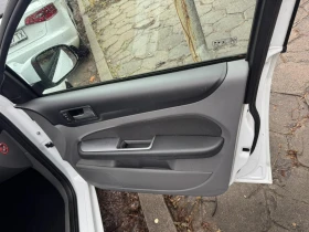 Ford Focus - 2200 € / 4302.83 лв. - 19247760 3 | Car24.bg Ford Focus - 2200 € / 4302.83 лв. - 19247760 3