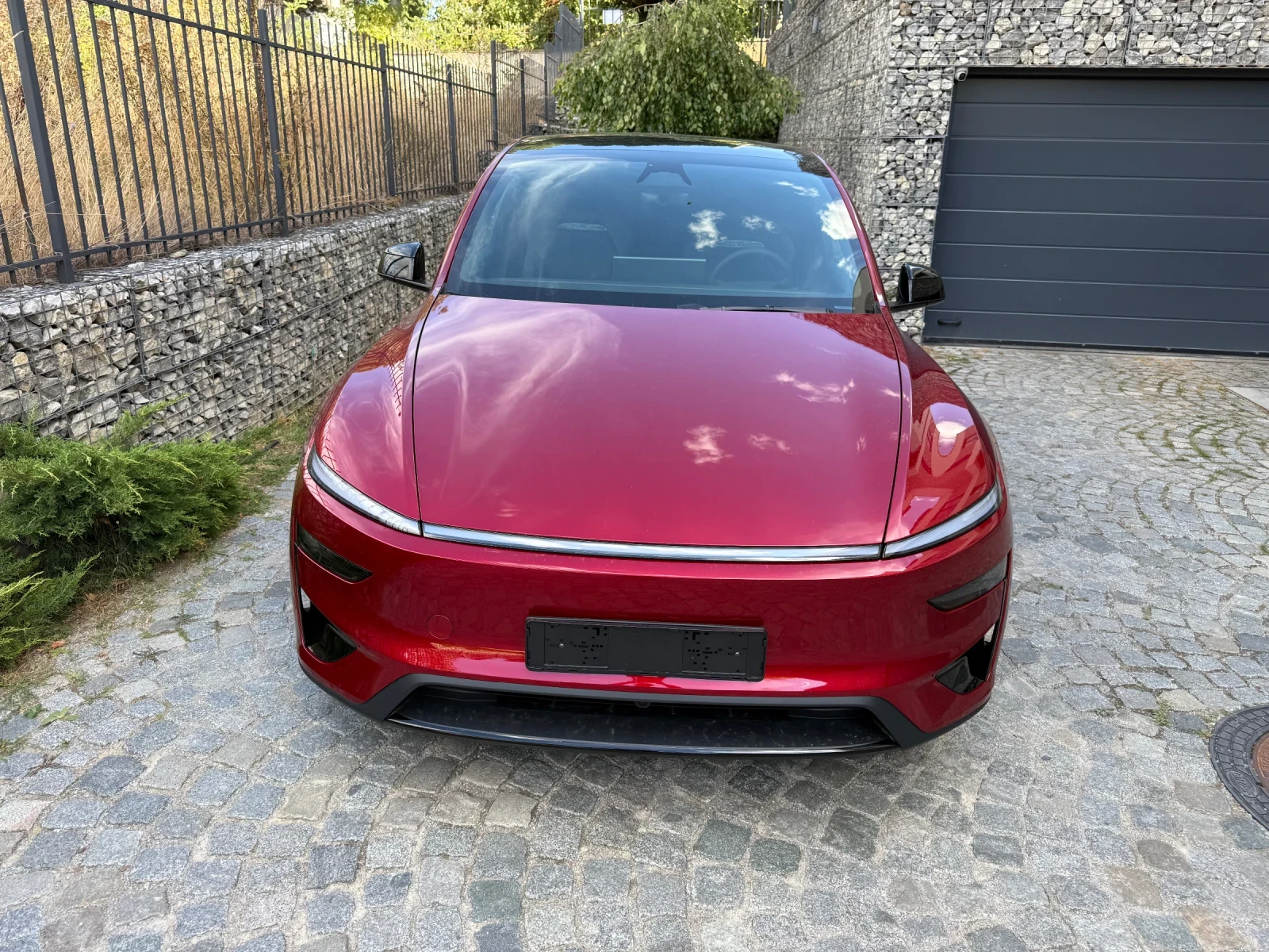 Tesla Model Y Juniper Performance Нова Налична | Auto.bg — изображение 1 Tesla Model Y Juniper Performance Нова Налична | Auto.bg — изображение 1