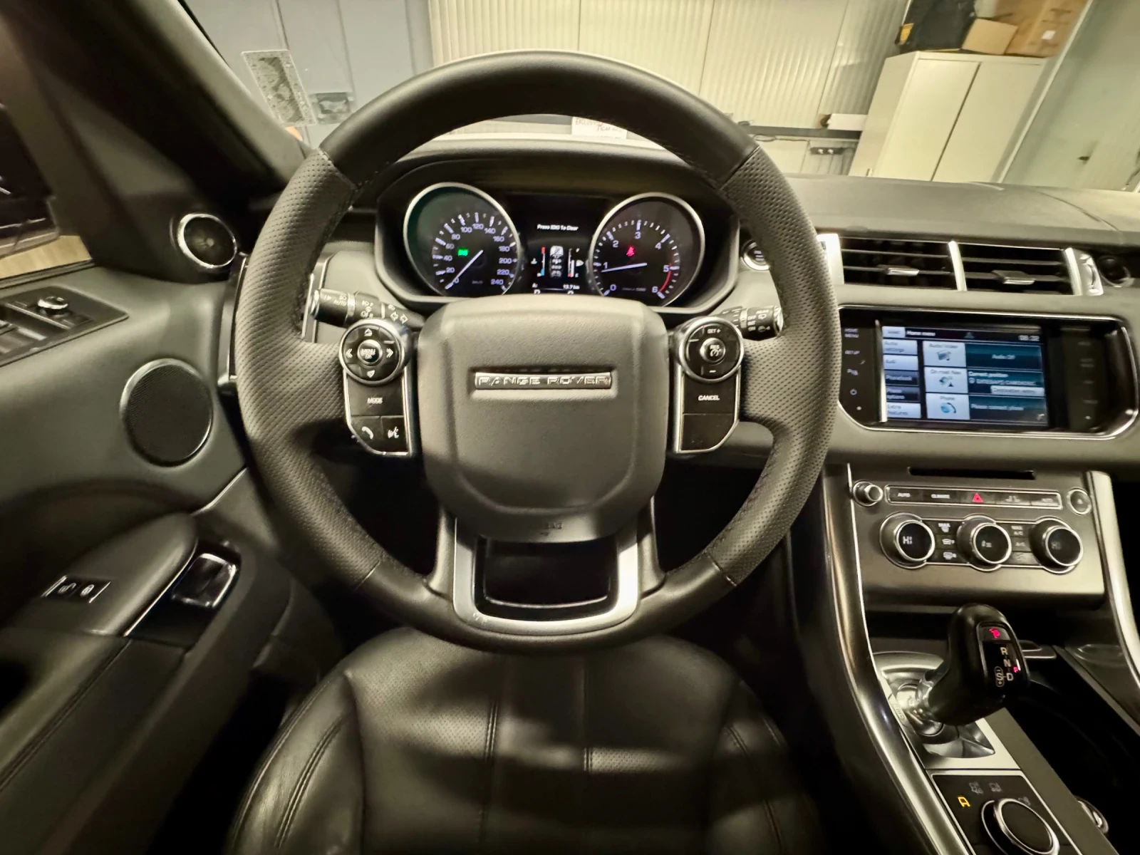 Land Rover Range Rover Sport  - изображение 8 | Auto.bg Land Rover Range Rover Sport  - изображение 8