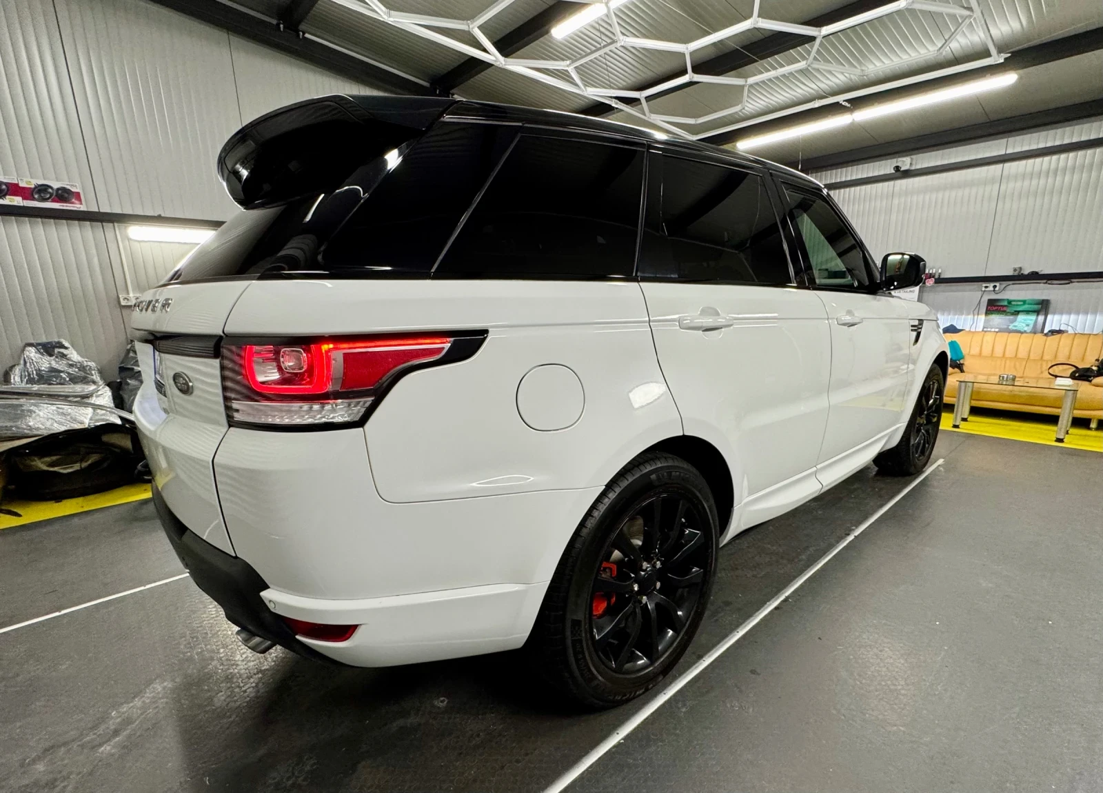 Land Rover Range Rover Sport  - изображение 6 | Auto.bg Land Rover Range Rover Sport  - изображение 6