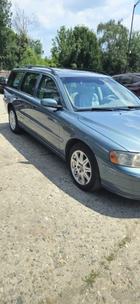 Volvo V70 undefined | Auto.bg — изображение 2 Volvo V70 undefined | Auto.bg — изображение 2