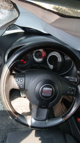 Seat Leon CUPRA 241kc - 6700 € / 13104.06 лв. - 18722961 8 | Car24.bg Seat Leon CUPRA 241kc - 6700 € / 13104.06 лв. - 18722961 8