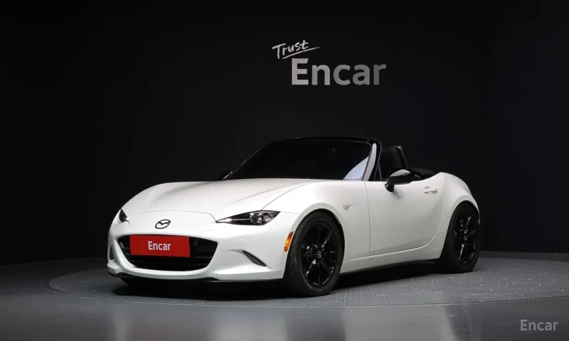 Mazda Mx-5 MIATA* РЪЧКА* КАМЕРА* SOFT TOP* 20k km - 25499 € / 49871.71 лв. - 12530349 1 | Car24.bg Mazda Mx-5 MIATA* РЪЧКА* КАМЕРА* SOFT TOP* 20k km - 25499 € / 49871.71 лв. - 12530349 1