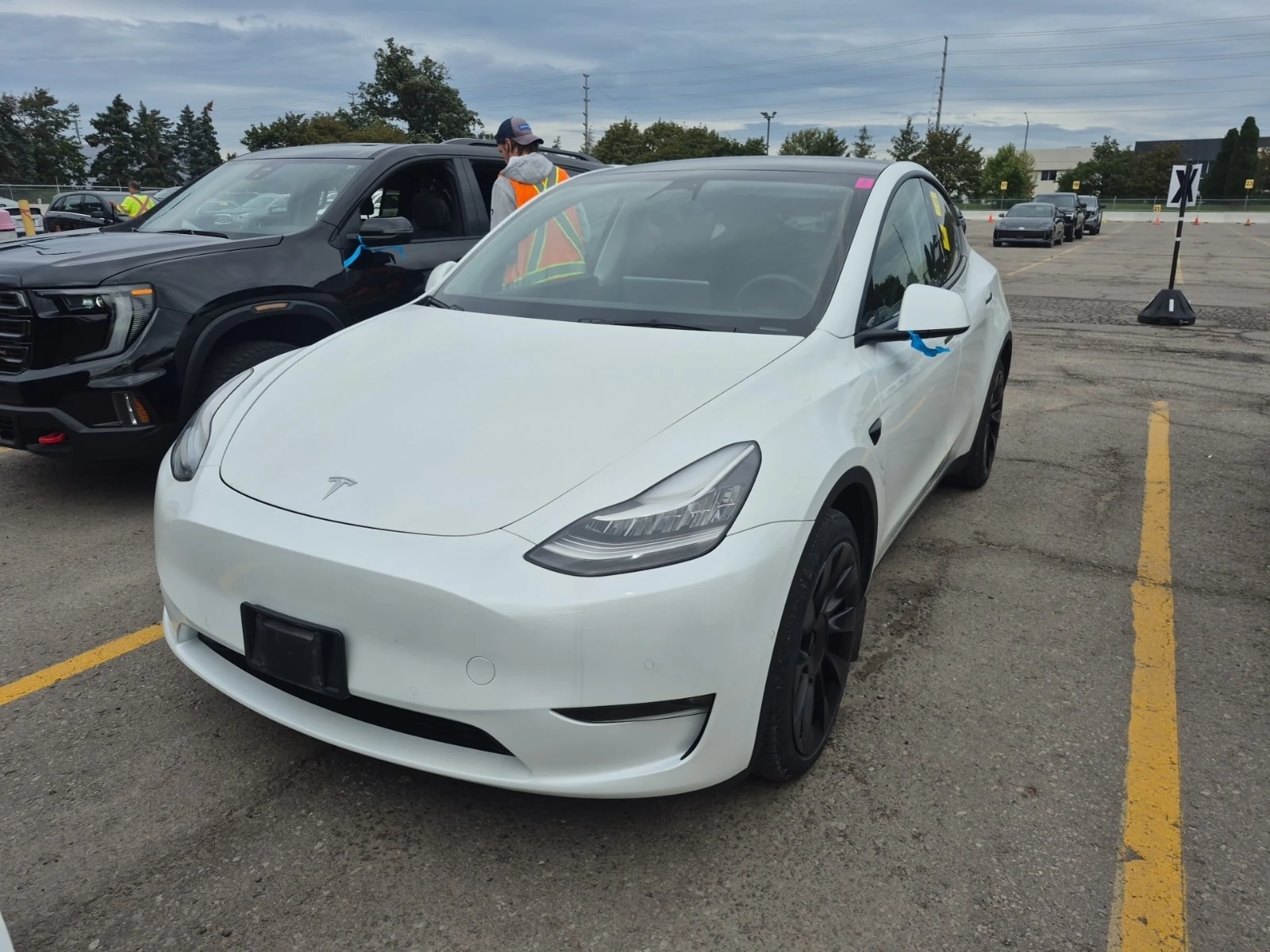 Tesla Model Y LONG RANGE * CARFAX * БЕЗ ПЪРВОНАЧАЛНА ВНОСКА | Auto.bg — изображение 1 Tesla Model Y LONG RANGE * CARFAX * БЕЗ ПЪРВОНАЧАЛНА ВНОСКА | Auto.bg — изображение 1