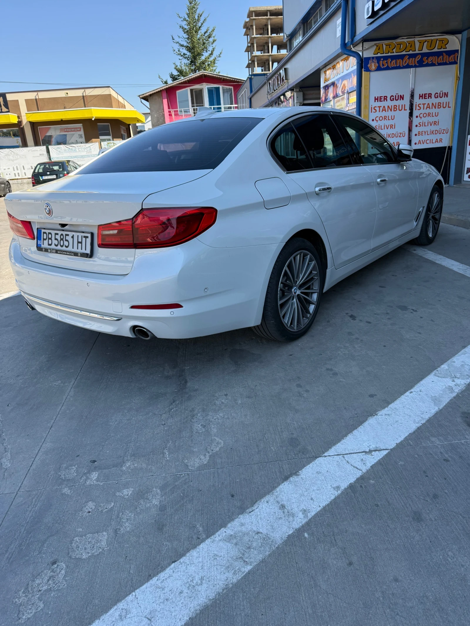 BMW 520 XDrive  Luxury Line - изображение 7 | Auto.bg BMW 520 XDrive  Luxury Line - изображение 7