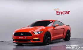 Ford Mustang Coupe