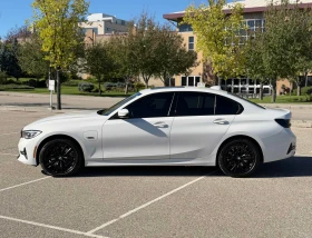 BMW 330 * 330e xDrive* АВТОКРЕДИТ БЕЗ ПЪРВОНАЧАЛНА ВНОСКА* | Auto.bg — изображение 2 BMW 330 * 330e xDrive* АВТОКРЕДИТ БЕЗ ПЪРВОНАЧАЛНА ВНОСКА* | Auto.bg — изображение 2