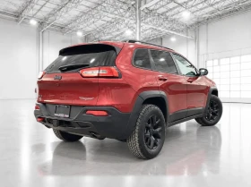 Jeep Cherokee L Plus | Vented Leather | Panoroof | AS IS | 4X4 | Auto.bg — изображение 5 Jeep Cherokee L Plus | Vented Leather | Panoroof | AS IS | 4X4 | Auto.bg — изображение 5