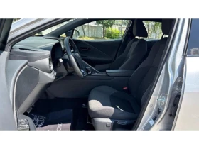 Toyota C-HR 2.0 PHEV COOL | Auto.bg — изображение 12 Toyota C-HR 2.0 PHEV COOL | Auto.bg — изображение 12