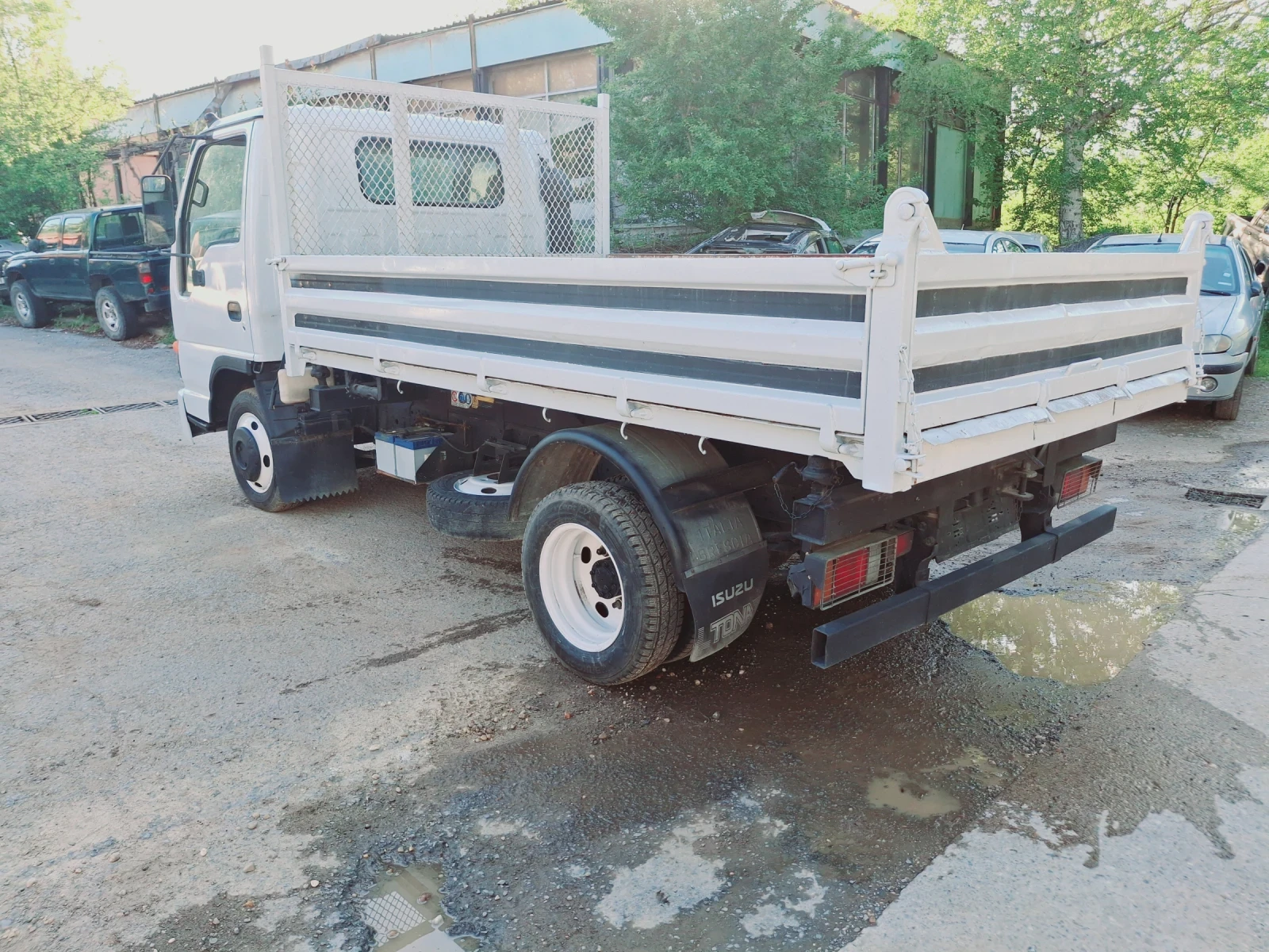 Isuzu Midi 3.0tdi.samosval - изображение 4 | Auto.bg Isuzu Midi 3.0tdi.samosval - изображение 4