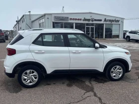 Hyundai Venue * Preferred IVT * CARFAX * KEYLESS * ДВА КЛЮЧА - 16300 € / 31880.03 лв. - 90998813 3 | Car24.bg Hyundai Venue * Preferred IVT * CARFAX * KEYLESS * ДВА КЛЮЧА - 16300 € / 31880.03 лв. - 90998813 3