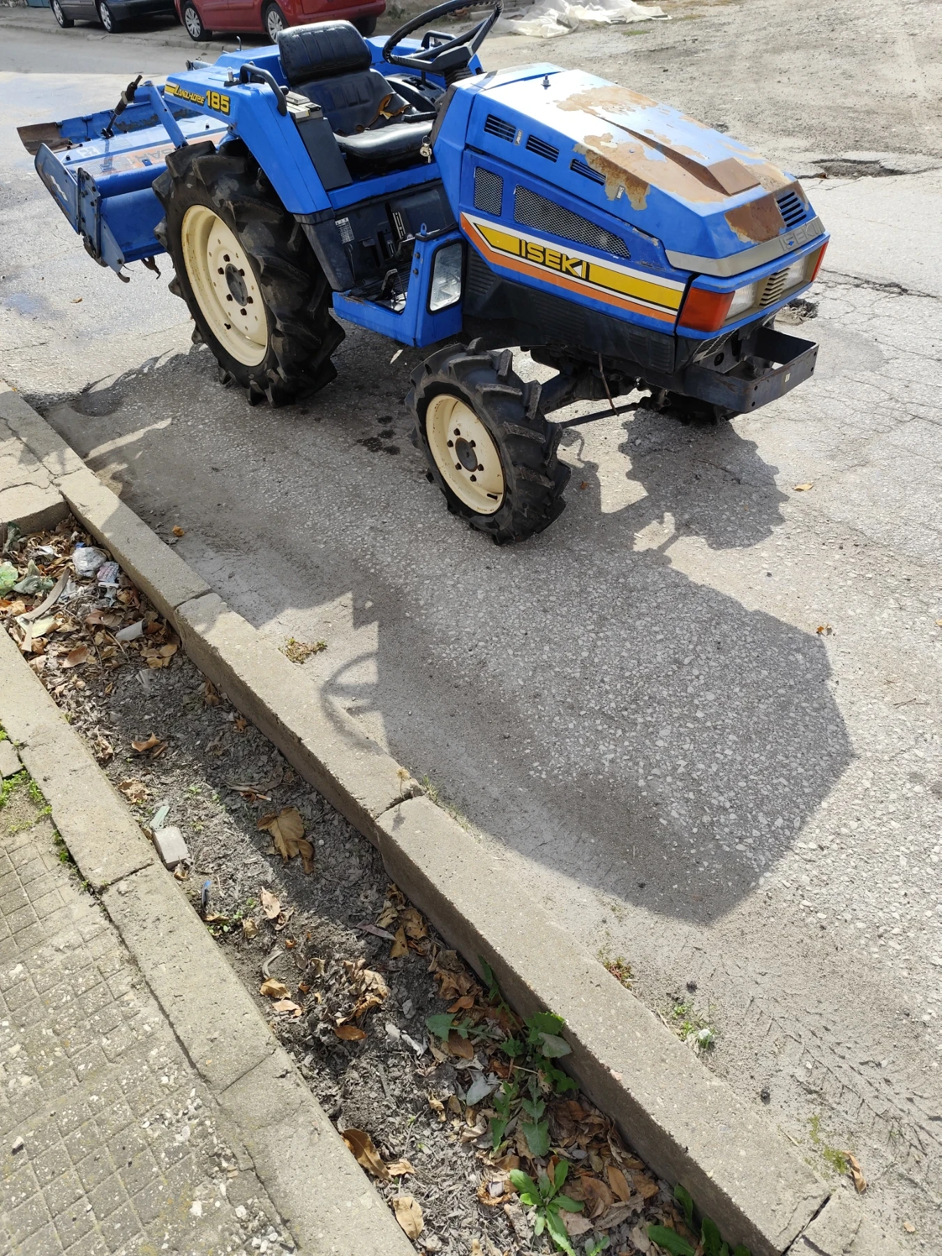 Трактор ISEKI  - изображение 5 | Auto.bg Трактор ISEKI  - изображение 5