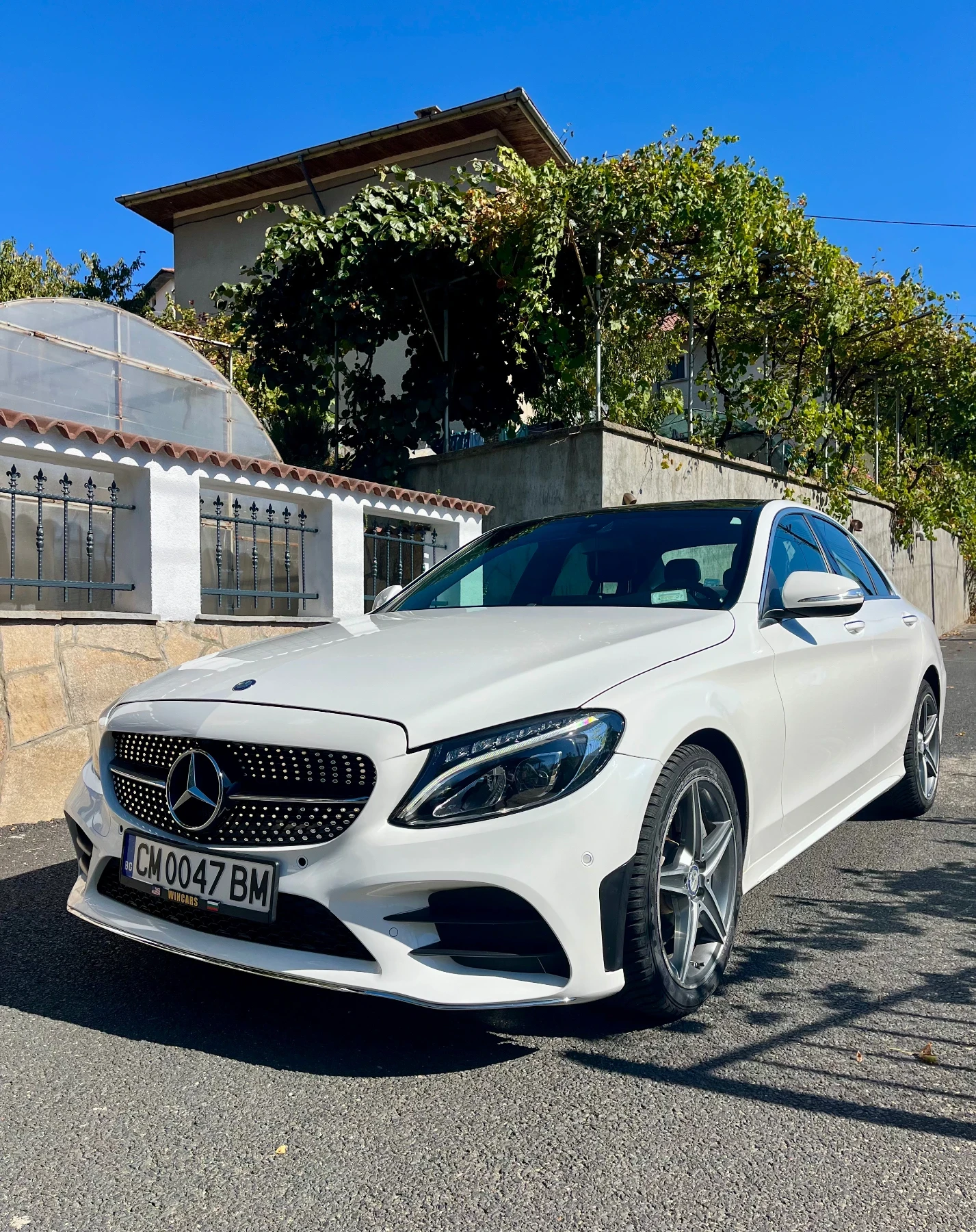 Mercedes-Benz C 300 4MATIC AMG Line / Burmester / Панорама / 89 000 км | Auto.bg — изображение 1 Mercedes-Benz C 300 4MATIC AMG Line / Burmester / Панорама / 89 000 км | Auto.bg — изображение 1