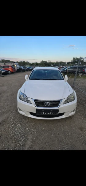 Снимка Lexus IS 220d