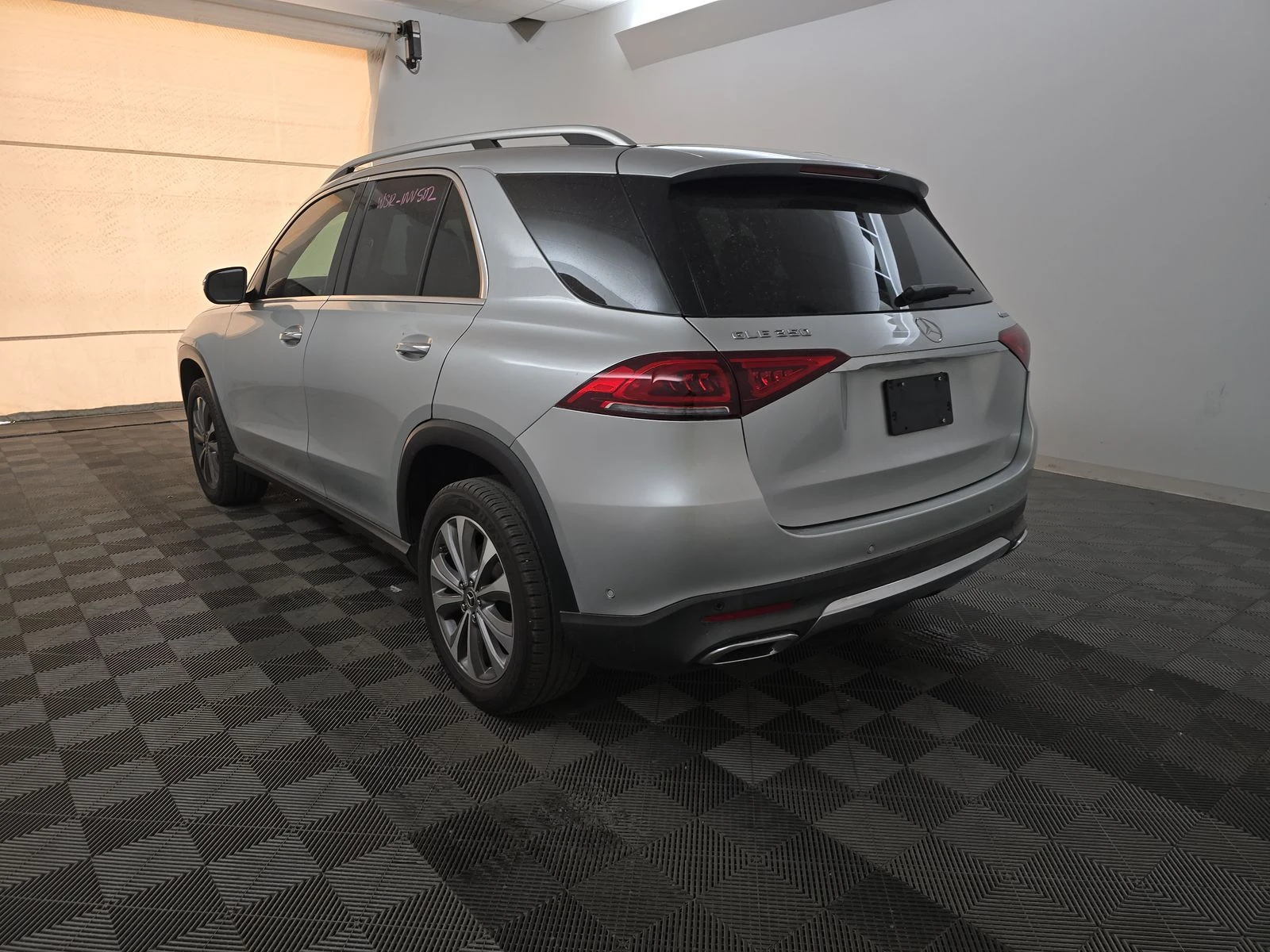 Mercedes-Benz GLE 350 BURMASTER* DESIGNO* PANO* AMBIENT* KEYLESS GO* NAP - изображение 5 | Auto.bg Mercedes-Benz GLE 350 BURMASTER* DESIGNO* PANO* AMBIENT* KEYLESS GO* NAP - изображение 5