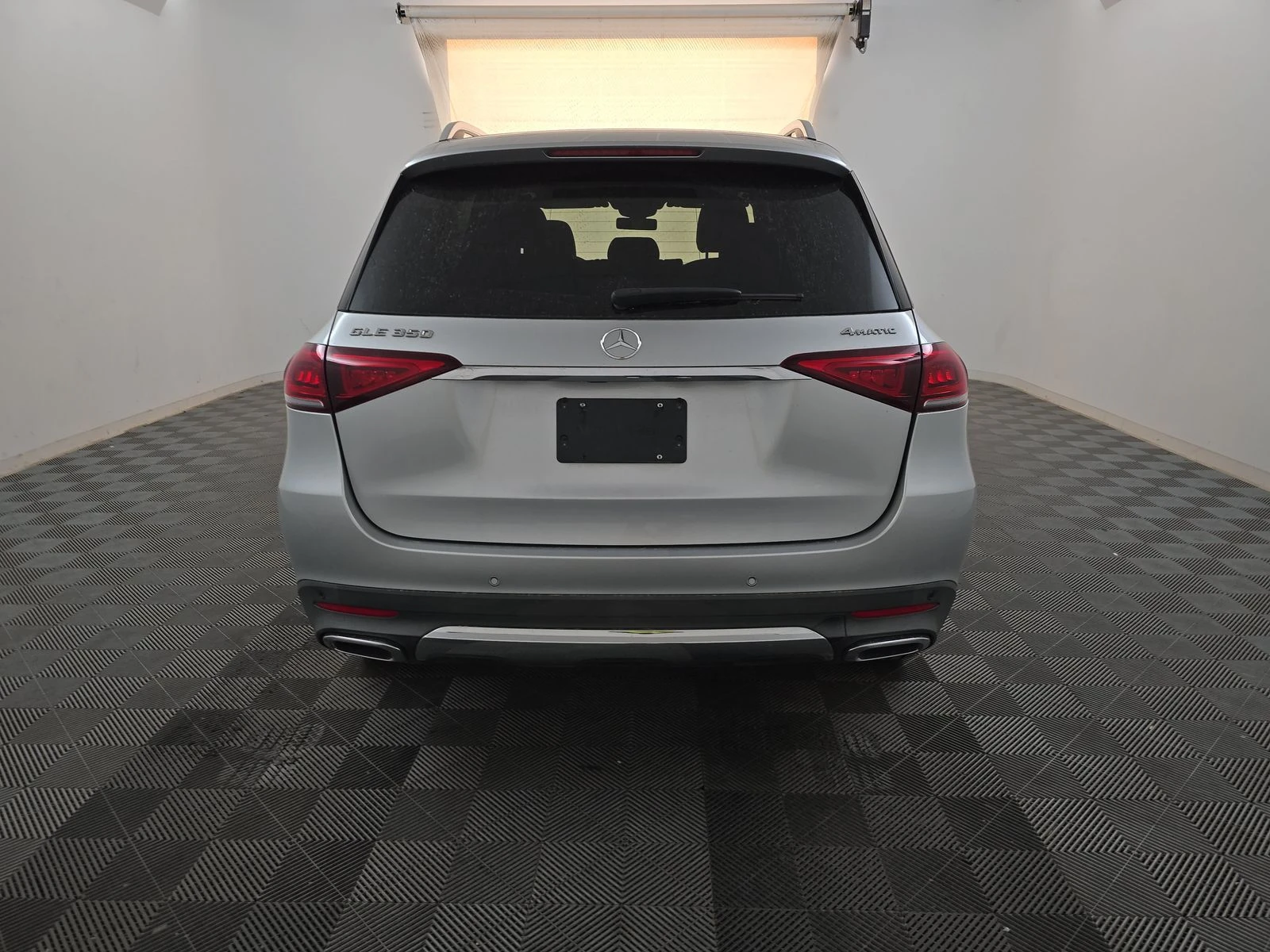 Mercedes-Benz GLE 350 BURMASTER* DESIGNO* PANO* AMBIENT* KEYLESS GO* NAP - изображение 4 | Auto.bg Mercedes-Benz GLE 350 BURMASTER* DESIGNO* PANO* AMBIENT* KEYLESS GO* NAP - изображение 4