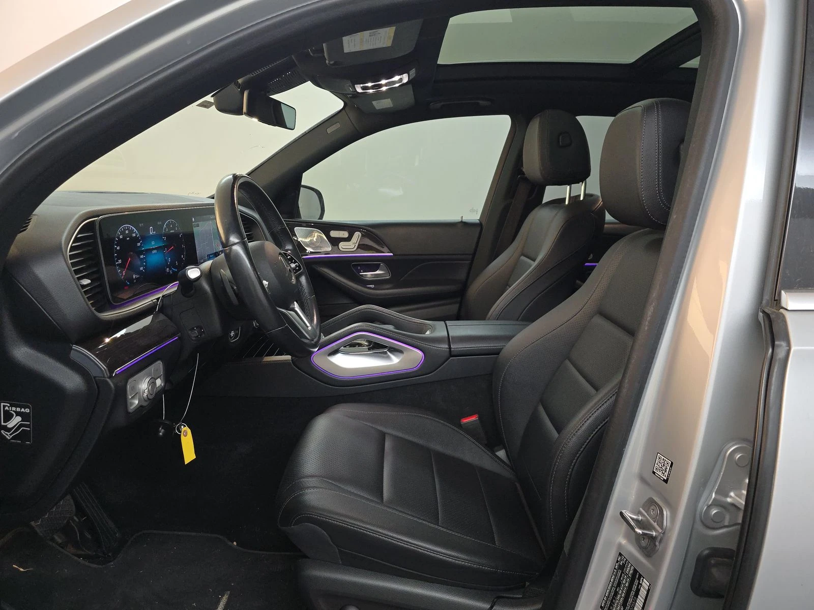 Mercedes-Benz GLE 350 BURMASTER* DESIGNO* PANO* AMBIENT* KEYLESS GO* NAP - изображение 10 | Auto.bg Mercedes-Benz GLE 350 BURMASTER* DESIGNO* PANO* AMBIENT* KEYLESS GO* NAP - изображение 10