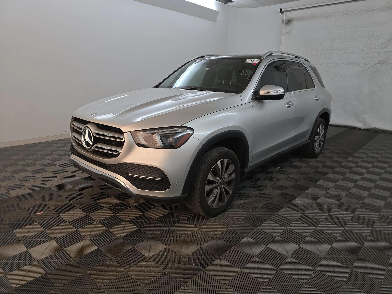 Mercedes-Benz GLE 350 BURMASTER* DESIGNO* PANO* AMBIENT* KEYLESS GO* NAP - изображение 2 | Auto.bg Mercedes-Benz GLE 350 BURMASTER* DESIGNO* PANO* AMBIENT* KEYLESS GO* NAP - изображение 2