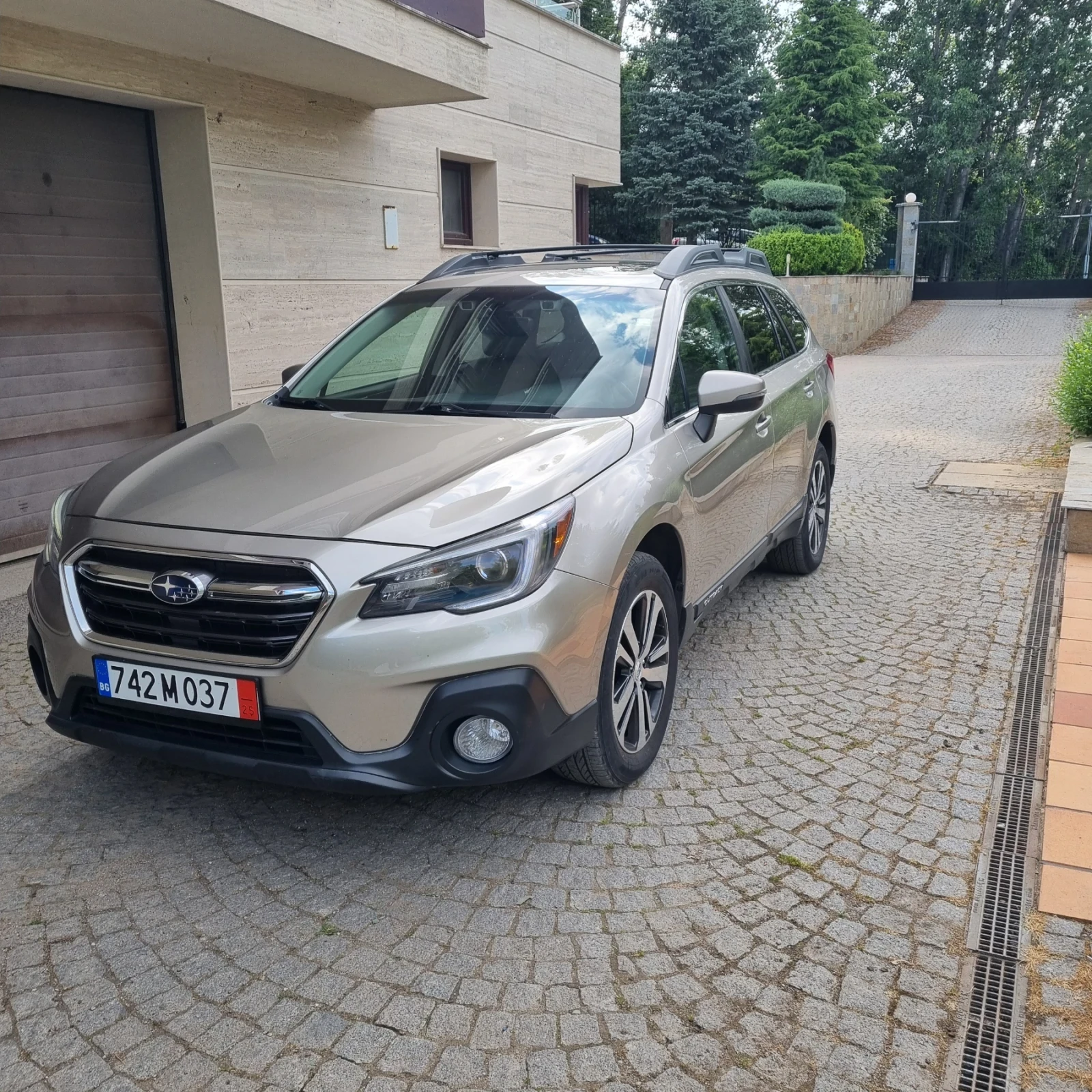 Subaru Outback 3.6 R - изображение 5 | Auto.bg Subaru Outback 3.6 R - изображение 5