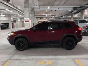 Jeep Cherokee * Trailhawk * CARFAX * БЕЗ ПЪРВОНАЧАЛНА ВНОСКА | Auto.bg — изображение 2 Jeep Cherokee * Trailhawk * CARFAX * БЕЗ ПЪРВОНАЧАЛНА ВНОСКА | Auto.bg — изображение 2