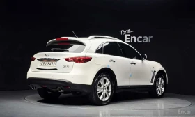 Infiniti QX70 * 3.0d AWD * ОБДУХВАНЕ * КАМЕРА * | Auto.bg — изображение 2 Infiniti QX70 * 3.0d AWD * ОБДУХВАНЕ * КАМЕРА * | Auto.bg — изображение 2