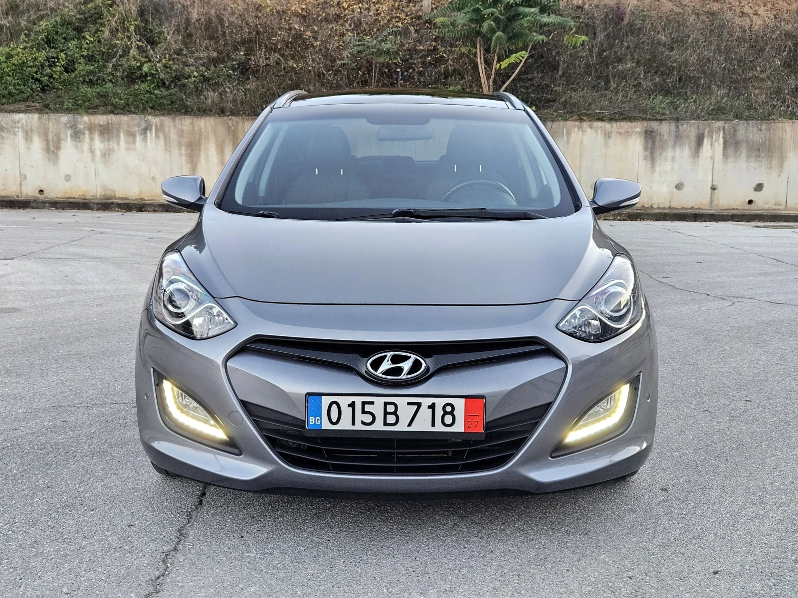 Hyundai I30 1.6 128 к.с. PREMIUM * НАВИГАЦИЯ * КОЖА * ПАНОРАМА - изображение 2 | Auto.bg Hyundai I30 1.6 128 к.с. PREMIUM * НАВИГАЦИЯ * КОЖА * ПАНОРАМА - изображение 2