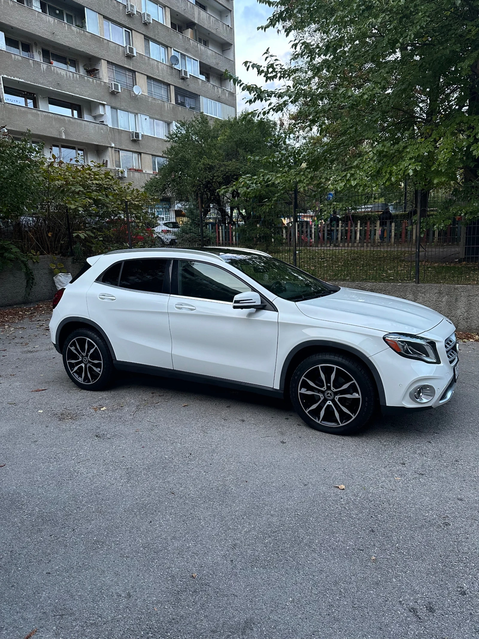 Mercedes-Benz GLA 250 2.0 4x4 Facelift - изображение 3 | Auto.bg Mercedes-Benz GLA 250 2.0 4x4 Facelift - изображение 3