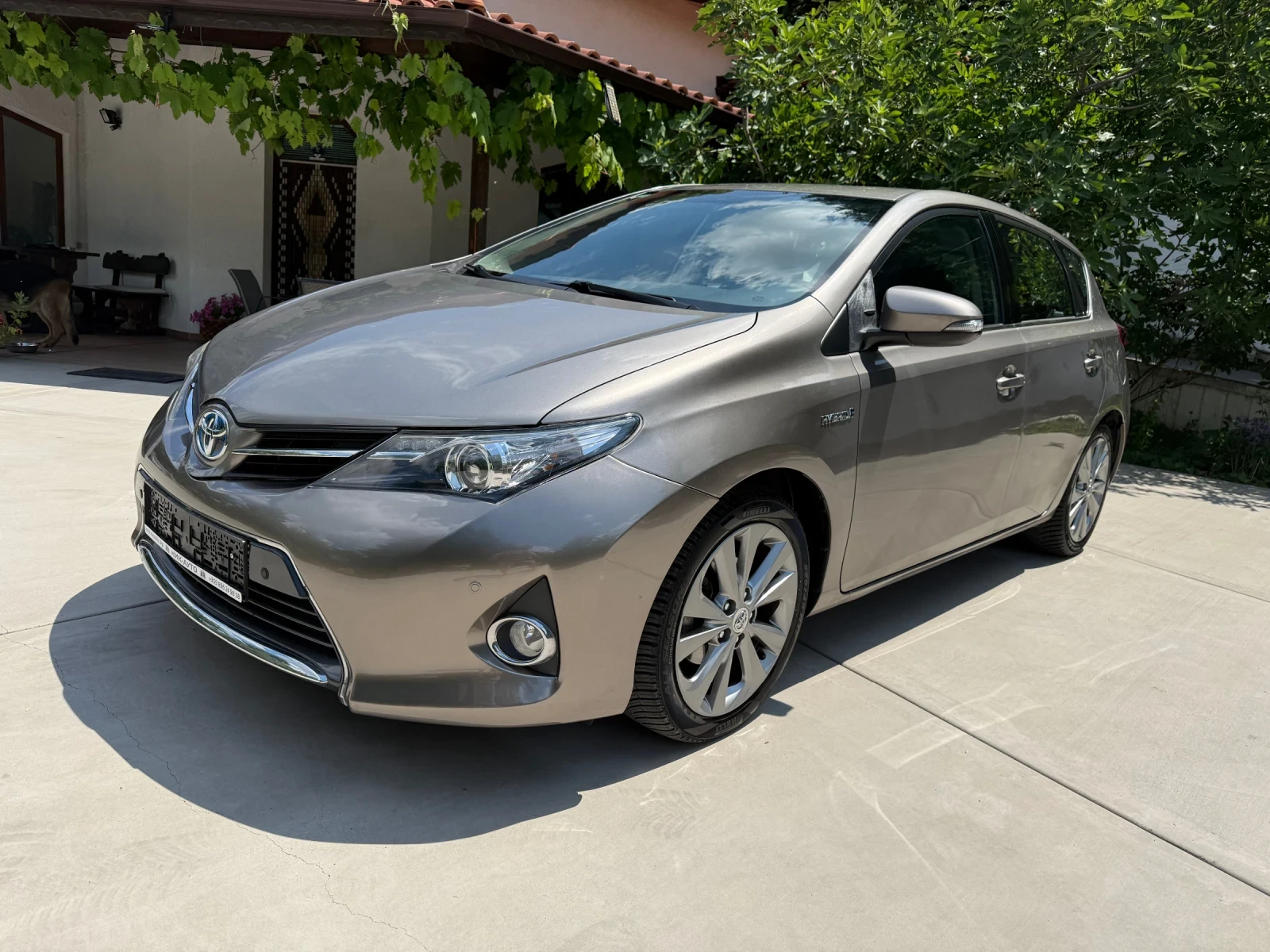 Toyota Auris 1.8Hybrid* Keyless* Камера* 70 000км.* | Auto.bg — изображение 1 Toyota Auris 1.8Hybrid* Keyless* Камера* 70 000км.* | Auto.bg — изображение 1