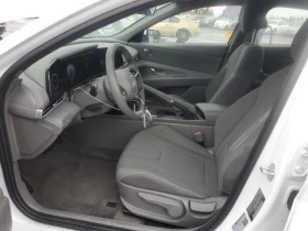 Hyundai Elantra 2.0L 4 Front-wheel Drive - 15400 € / 30119.78 лв. - 63256567 12 | Car24.bg Hyundai Elantra 2.0L 4 Front-wheel Drive - 15400 € / 30119.78 лв. - 63256567 12