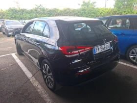 Mercedes-Benz A 250 Plug-In Hybrid Pano LED Ambient Widescreen Navi | Auto.bg — изображение 4 Mercedes-Benz A 250 Plug-In Hybrid Pano LED Ambient Widescreen Navi | Auto.bg — изображение 4