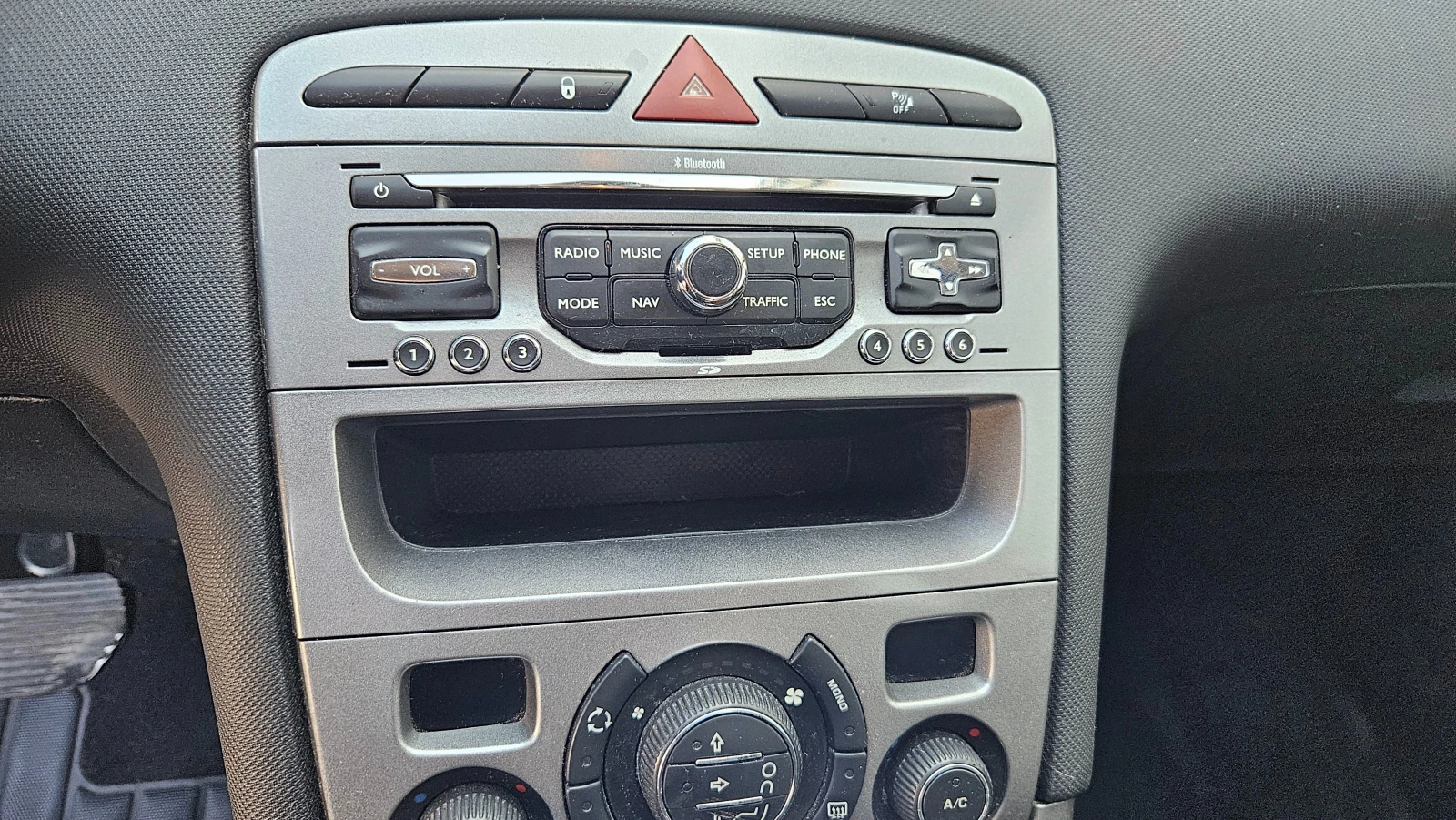 Peugeot 308 Автоматик Холандия  - изображение 8 | Auto.bg Peugeot 308 Автоматик Холандия  - изображение 8