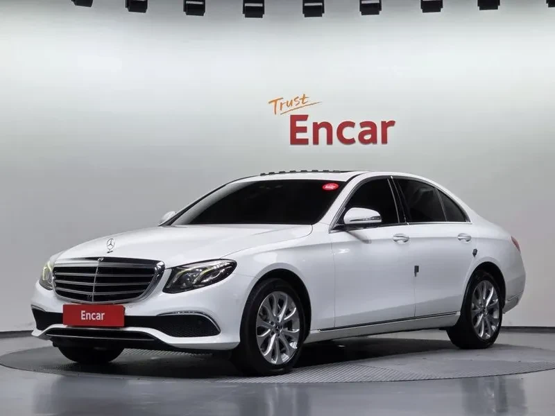 Mercedes-Benz E 300 4MATIC - САМО 30% АВАНС | Auto.bg — изображение 1 Mercedes-Benz E 300 4MATIC - САМО 30% АВАНС | Auto.bg — изображение 1