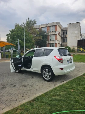 Toyota Rav4 undefined | Auto.bg — изображение 6 Toyota Rav4 undefined | Auto.bg — изображение 6