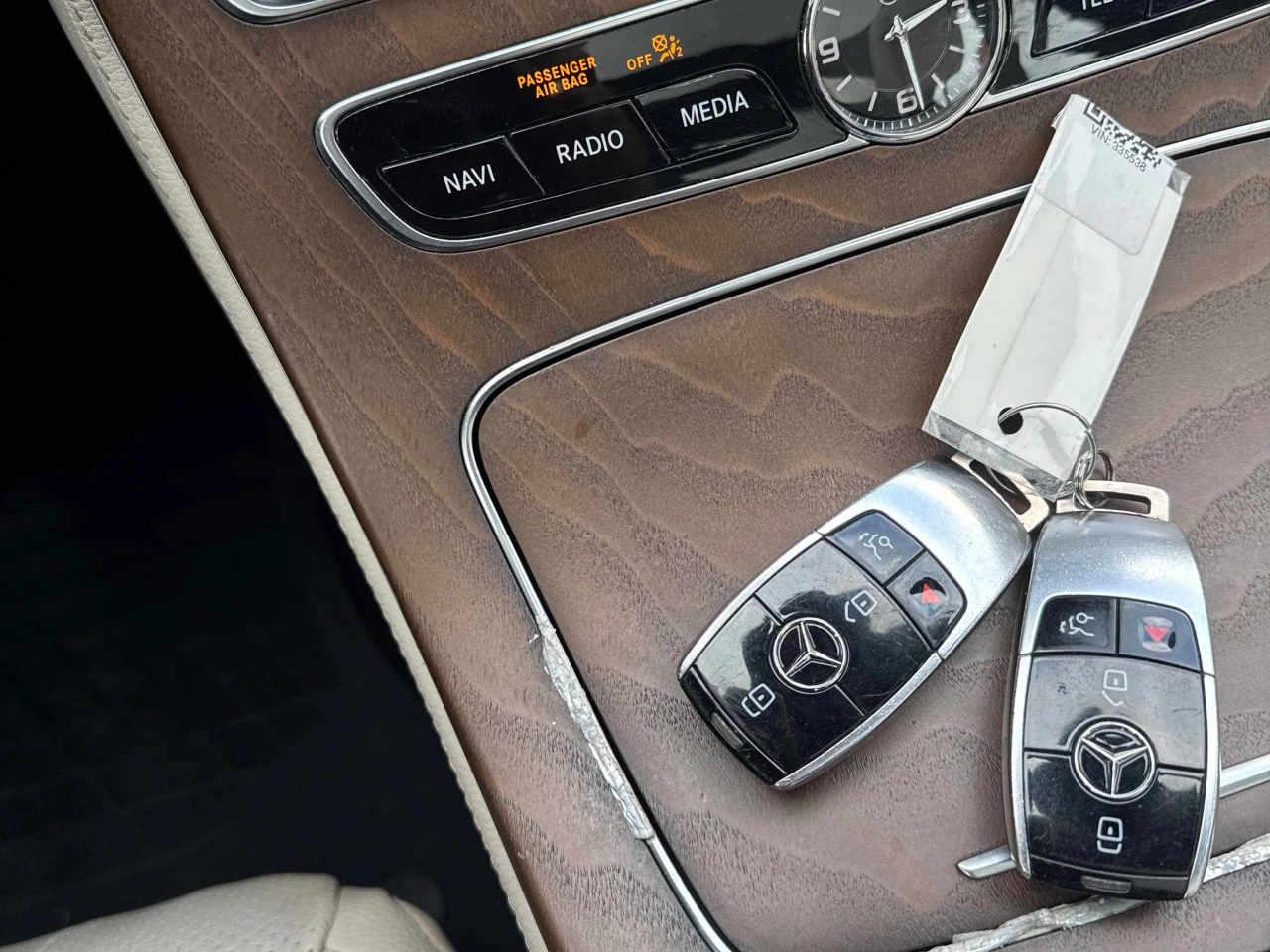 Mercedes-Benz E 300 4M* AMG-pk* HUD* Burmester* Wide* Distr* 360* Пано - изображение 9 | Auto.bg Mercedes-Benz E 300 4M* AMG-pk* HUD* Burmester* Wide* Distr* 360* Пано - изображение 9