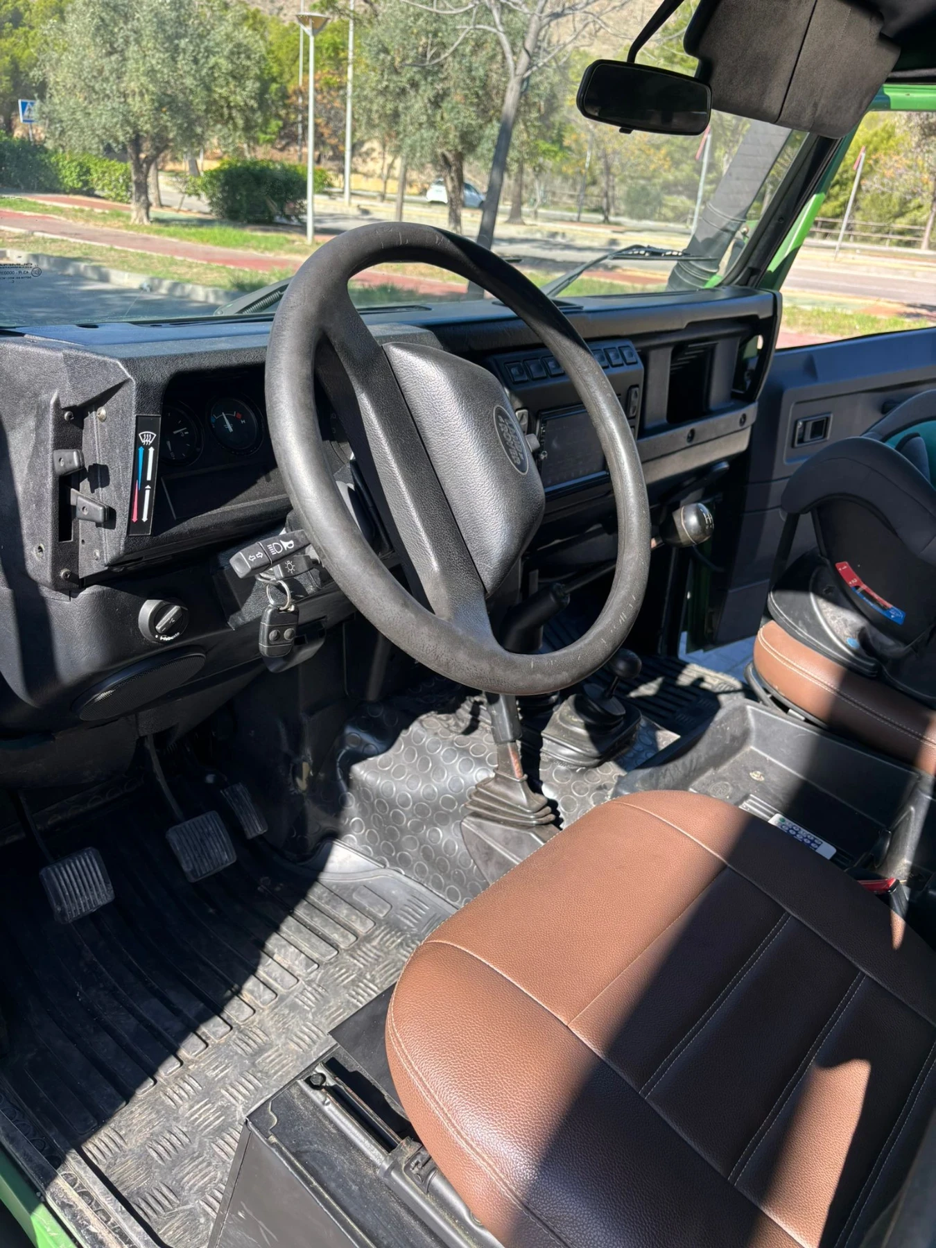 Land Rover Defender 110 Td5 - изображение 6 | Auto.bg Land Rover Defender 110 Td5 - изображение 6