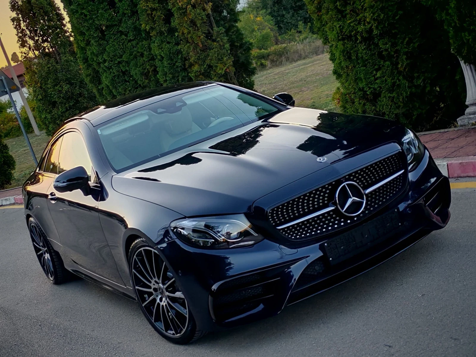 Mercedes-Benz E 300 300D* AMG-LINE* EXCLUSIVE* НОВ ВНОС*  - изображение 10 | Auto.bg Mercedes-Benz E 300 300D* AMG-LINE* EXCLUSIVE* НОВ ВНОС*  - изображение 10