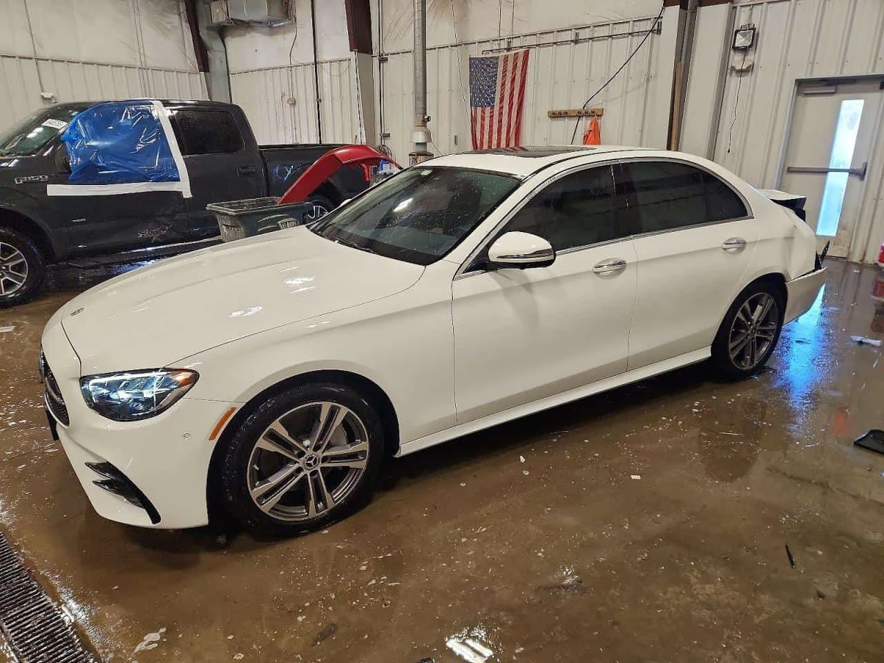 Mercedes-Benz E 350 * CARFAX * ОПЦИЯ ЗА ФИНАНСИРАНЕ | Auto.bg — изображение 1 Mercedes-Benz E 350 * CARFAX * ОПЦИЯ ЗА ФИНАНСИРАНЕ | Auto.bg — изображение 1