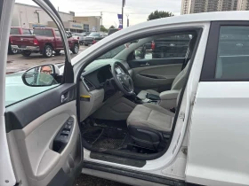Hyundai Tucson * FWD 4dr 2.0L * CARFAX * БЕЗ ПЪРВОНАЧАЛНА ВНОСКА | Auto.bg — изображение 16 Hyundai Tucson * FWD 4dr 2.0L * CARFAX * БЕЗ ПЪРВОНАЧАЛНА ВНОСКА | Auto.bg — изображение 16