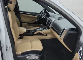 Porsche Cayenne AWD 4DR - 26800 лв. / 13702.62 € - 74570605 15 | Car24.bg Porsche Cayenne AWD 4DR - 26800 лв. / 13702.62 € - 74570605 15