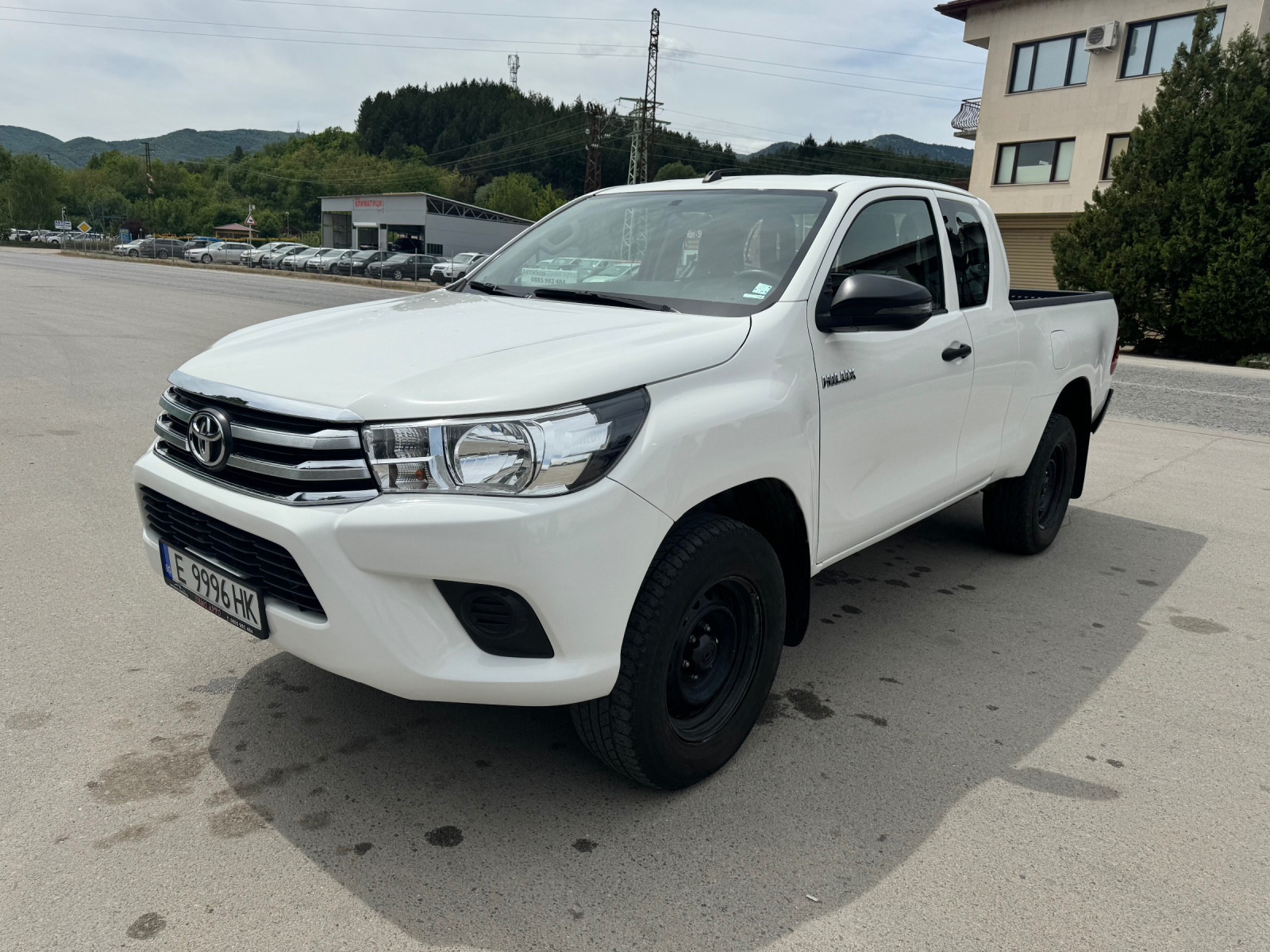 Toyota Hilux - [1] 