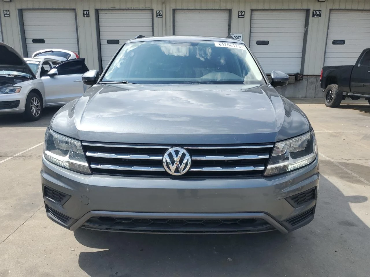 VW Tiguan SE 2.0L 4X4 * КЛИП НА ДВИГАТЕЛ* * ЛИЗИНГ*  - изображение 5 | Auto.bg VW Tiguan SE 2.0L 4X4 * КЛИП НА ДВИГАТЕЛ* * ЛИЗИНГ*  - изображение 5