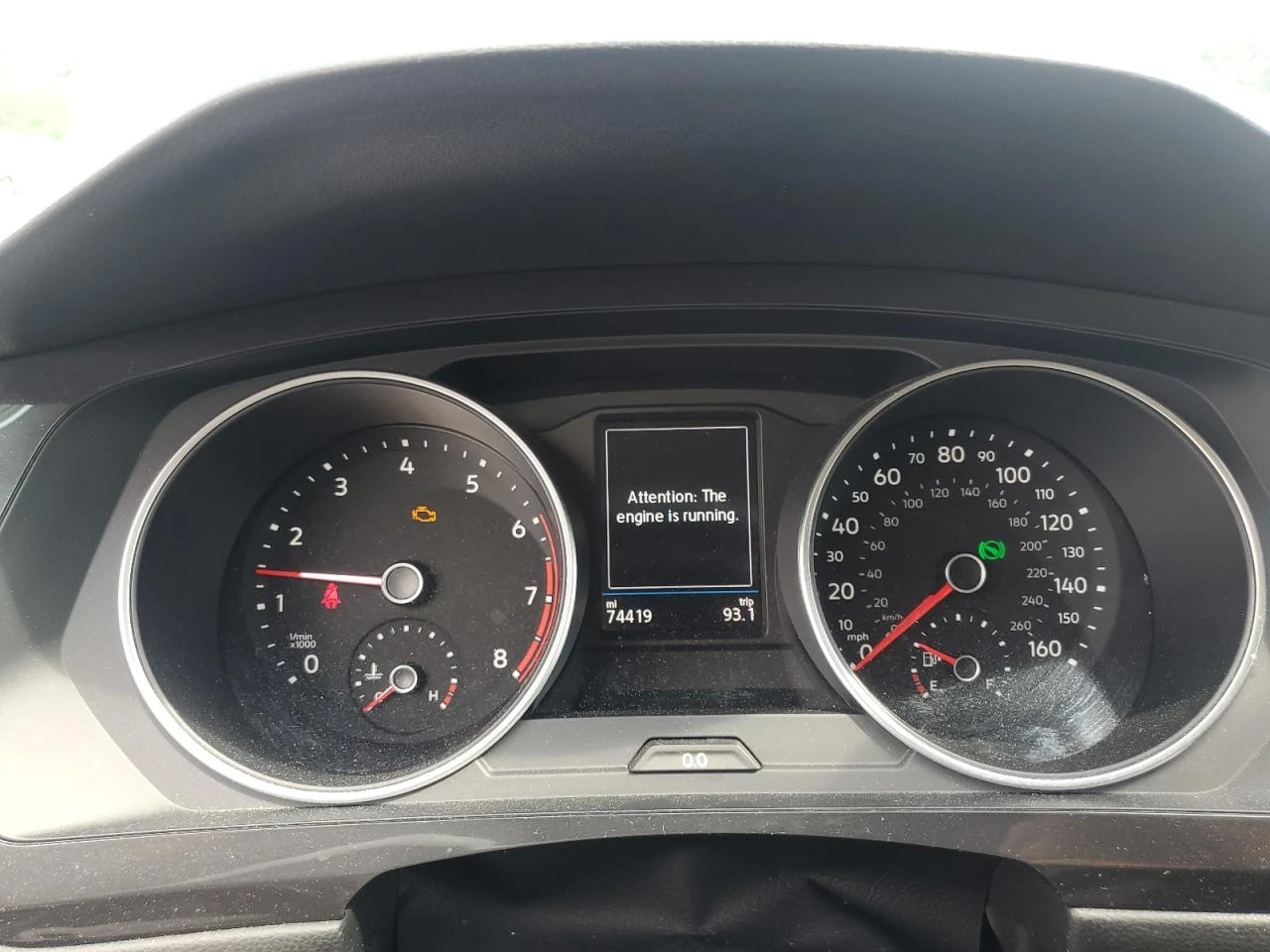 VW Tiguan SE 2.0L 4X4 * КЛИП НА ДВИГАТЕЛ* * ЛИЗИНГ*  - изображение 9 | Auto.bg VW Tiguan SE 2.0L 4X4 * КЛИП НА ДВИГАТЕЛ* * ЛИЗИНГ*  - изображение 9