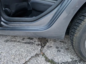 VW Golf 1.6mpi 102k.c. - 6800 лв. / 3476.78 € - 22214946 17 | Car24.bg VW Golf 1.6mpi 102k.c. - 6800 лв. / 3476.78 € - 22214946 17