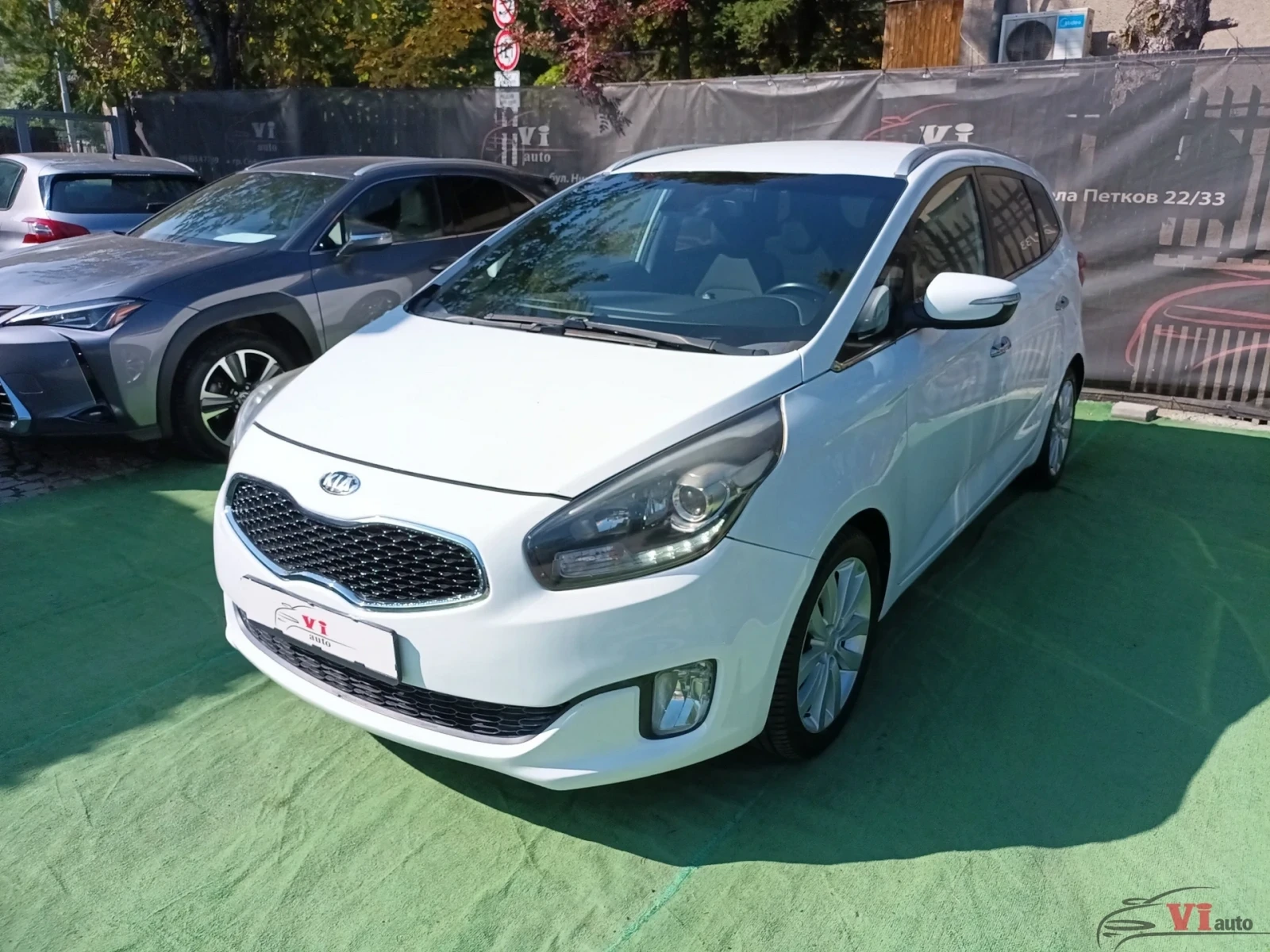 Kia Carens 7 места/Автомат | Auto.bg — изображение 1 Kia Carens 7 места/Автомат | Auto.bg — изображение 1
