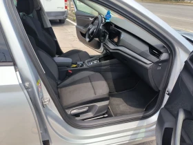 Skoda Octavia 2.0d-Navi-Automat-Euro-6D-115.000km | Auto.bg — изображение 17 Skoda Octavia 2.0d-Navi-Automat-Euro-6D-115.000km | Auto.bg — изображение 17