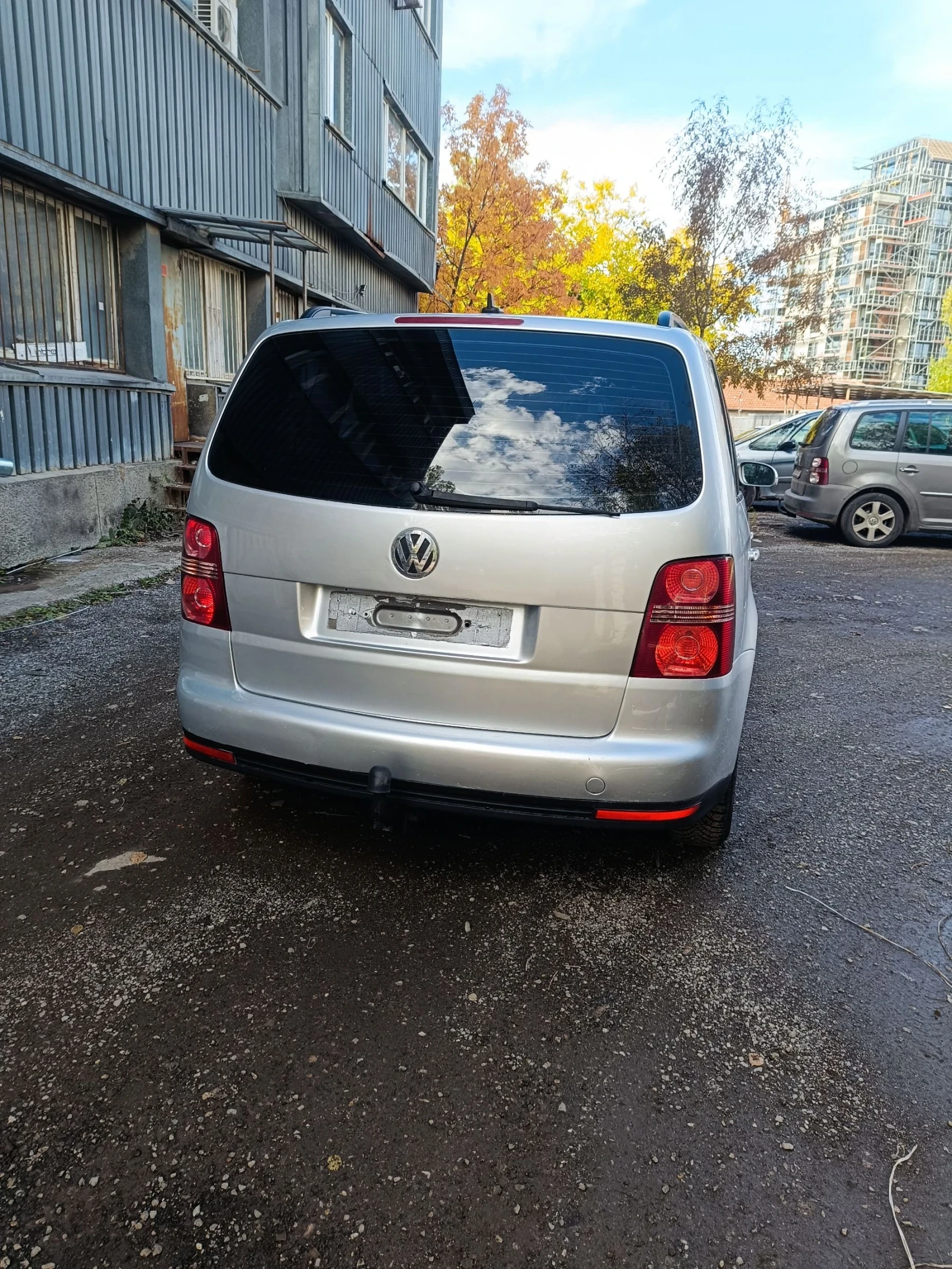 VW Touran 1.9 TDI, 105кс.Фейс - изображение 6 | Auto.bg VW Touran 1.9 TDI, 105кс.Фейс - изображение 6