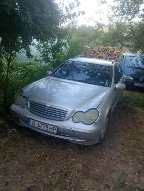 Mercedes-Benz 220