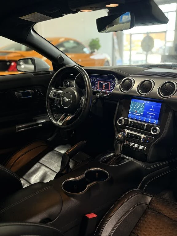 Ford Mustang EcoBoost Premium ОБДУХВАНЕ* KEYLESS* CAM* CARPLAY* - изображение 7 | Auto.bg Ford Mustang EcoBoost Premium ОБДУХВАНЕ* KEYLESS* CAM* CARPLAY* - изображение 7